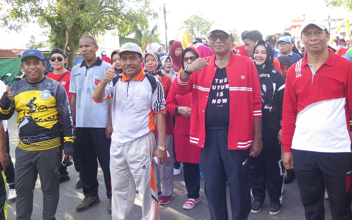 Gelar Jalan Sehat, Kemenag Sula Satukan Umat Beragama