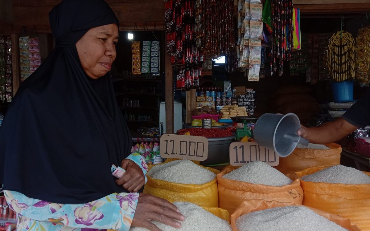 Harga Sembako di Pasar Basanohi Sanana Makin Mahal