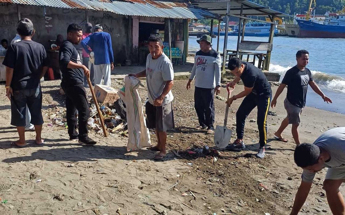 Meriahkan HUT RI, Pemdes Fagudu Kampanye Cinta Lingkungan