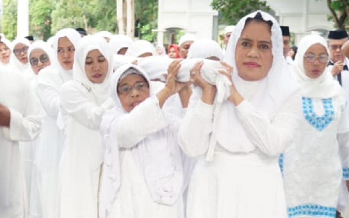 Tepati Janji, Bupati Sula Resmi Pancang Tiang Alif Masjid Tri Sula